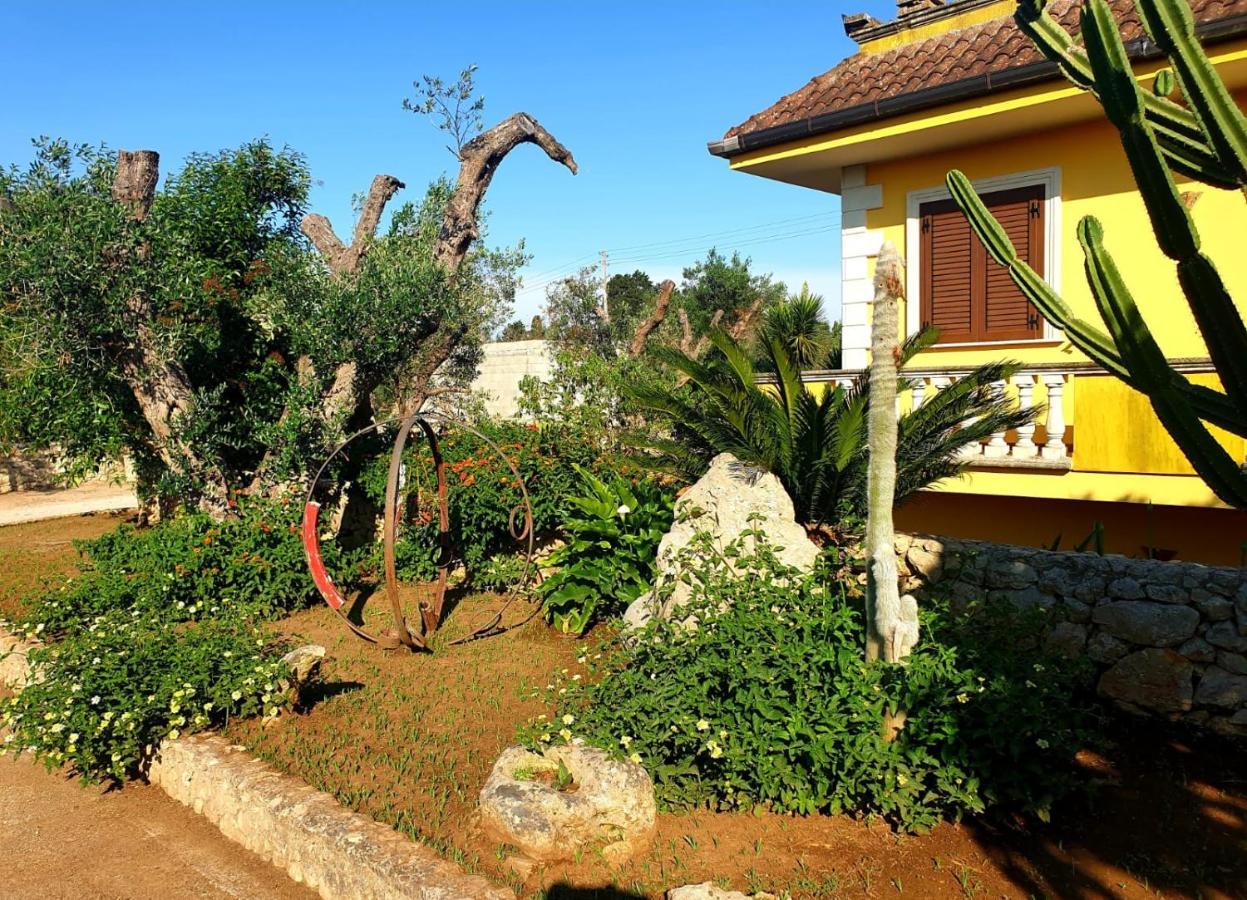Villa Sargheruoli Монтерони-ди-Лечче Экстерьер фото