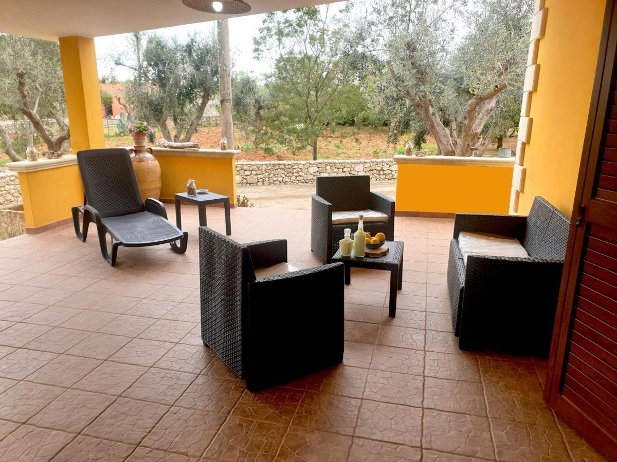 Villa Sargheruoli Монтерони-ди-Лечче Экстерьер фото